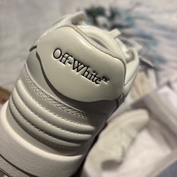 Designer shoes - Picture 9 of 11